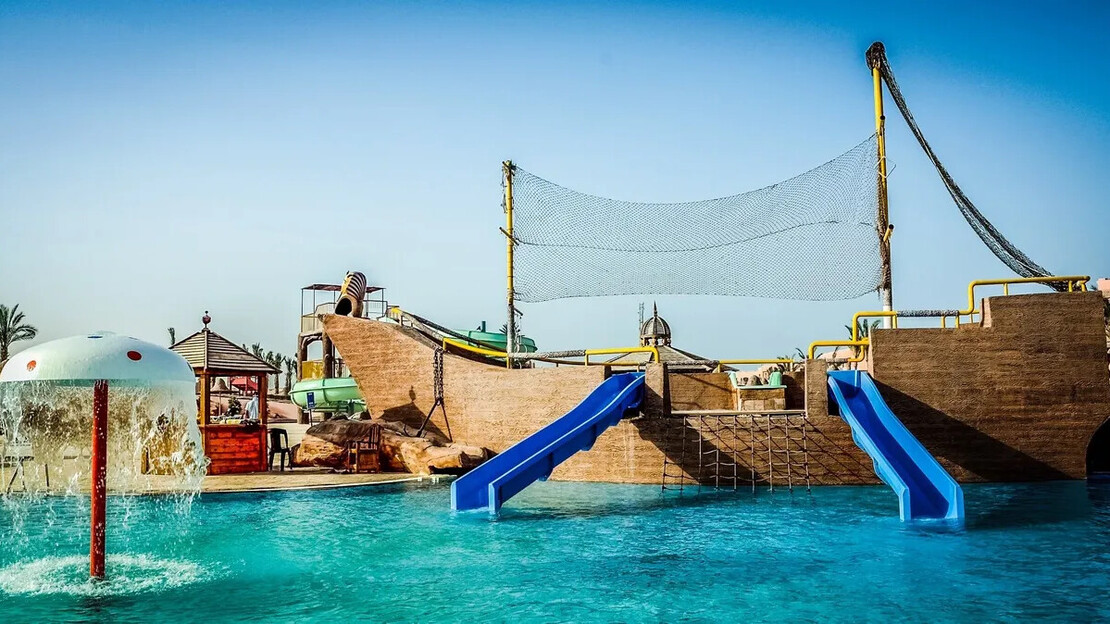 Parrotel Aqua Park Resort